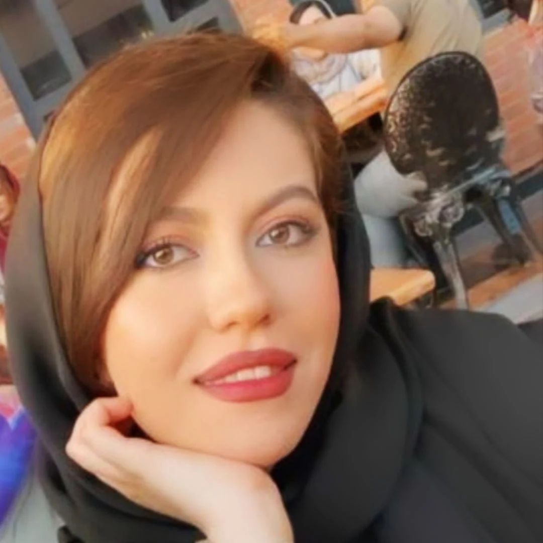 تیم آذر آنلاین- الهام دیبازر